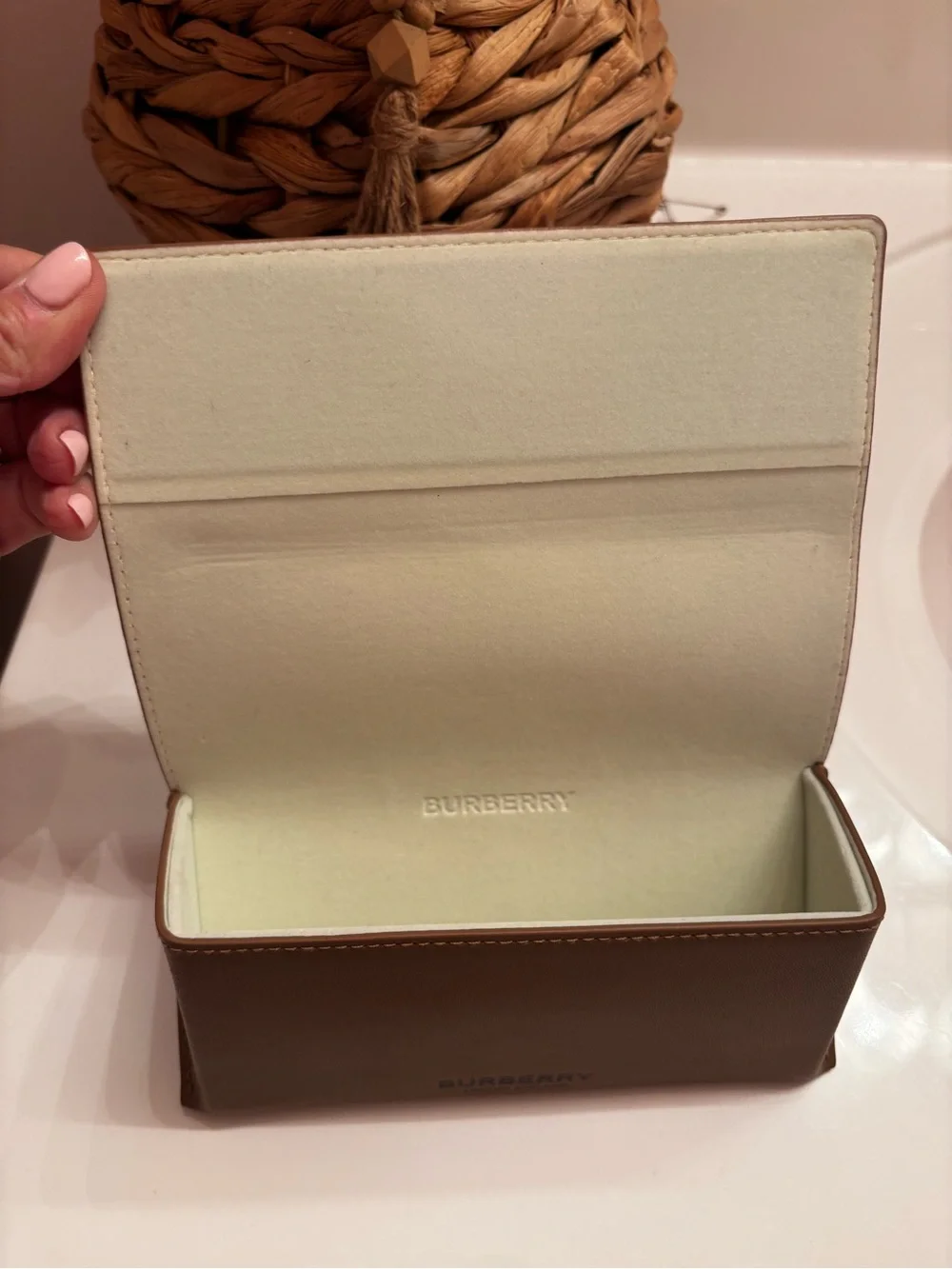 Burberry Camel Brown Leather Continental Sunglasses Case with Black Logo